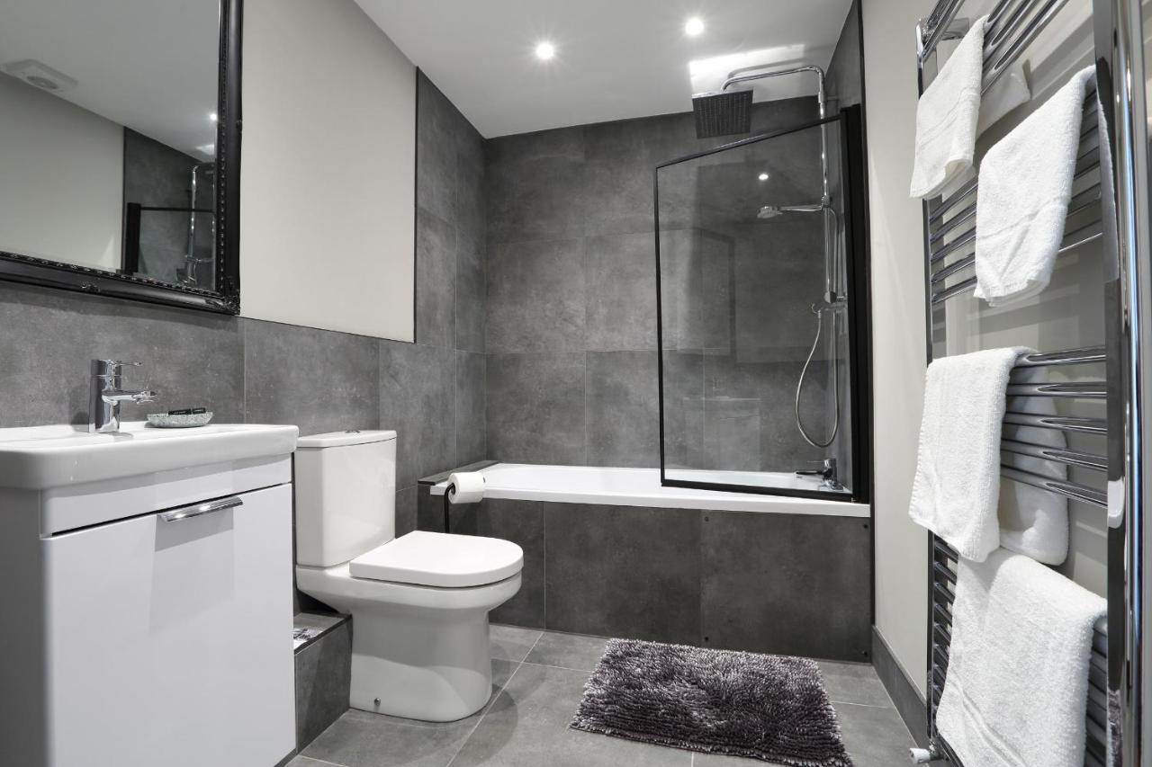 The Breathe Residence Rhyl Bagian luar foto